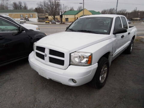 2006 Dodge Dakota for sale at JJ's Auto Sales in Independence MO