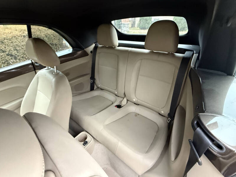 2013 Volkswagen Beetle Convertible 2.5L