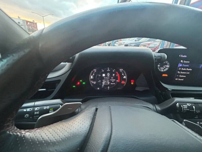 2022 Lexus ES 350 F SPORT