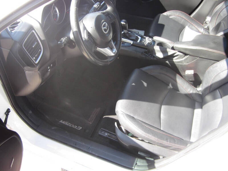 2015 Mazda MAZDA3 i Grand Touring