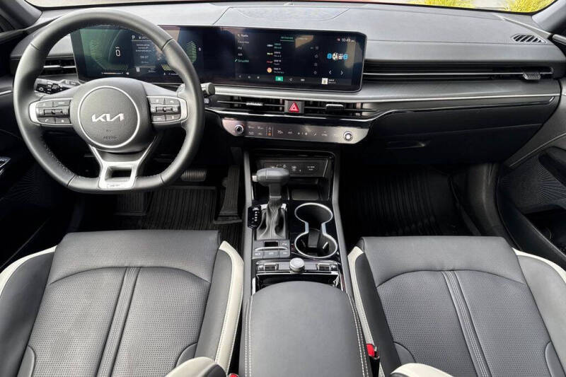 2026 Kia K5