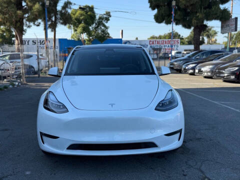 2023 Tesla Model Y Long Range