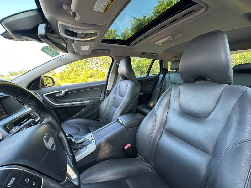 2015 Volvo V60 T5 Drive-E Premier