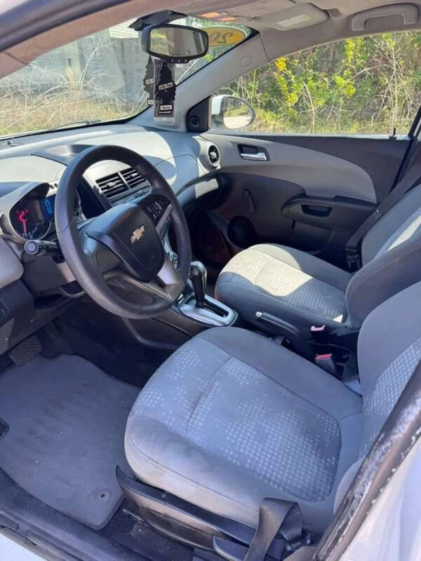 2014 Chevrolet Sonic LS Auto