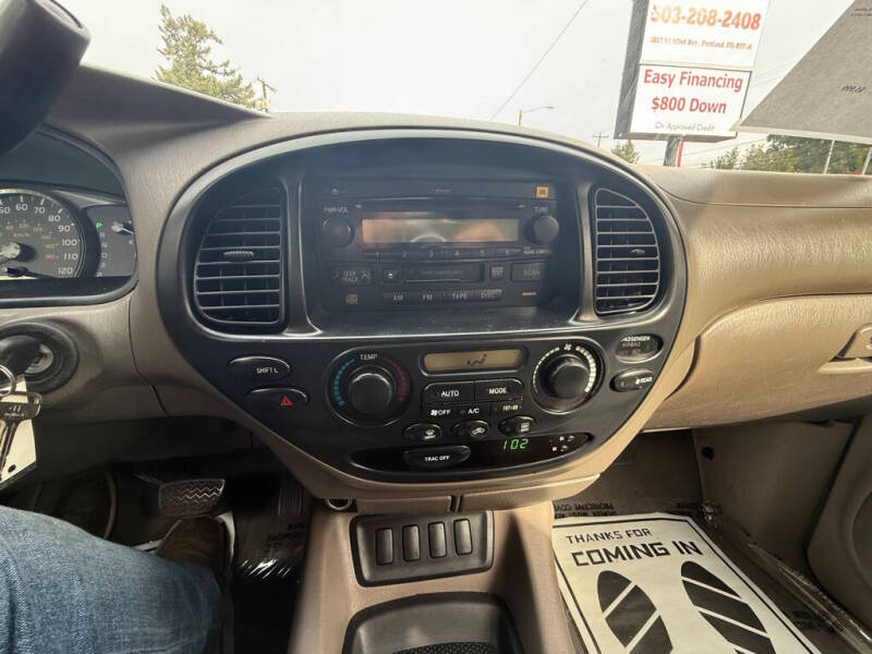 2005 Toyota Sequoia SR5