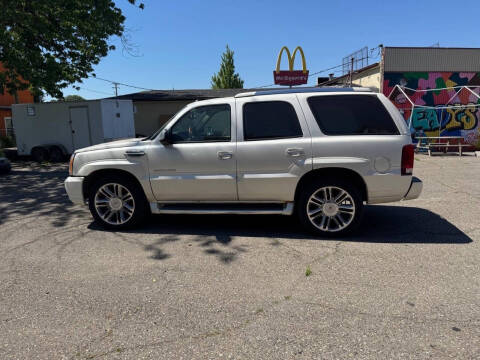 2004 Cadillac Escalade
