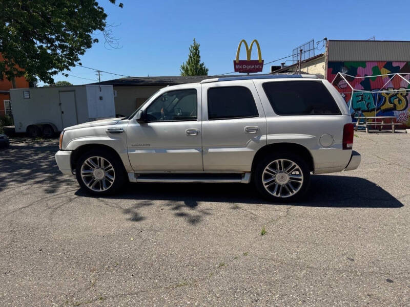 2004 Cadillac Escalade