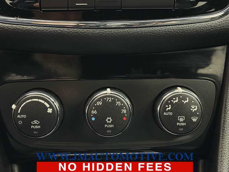 2012 Chrysler 200 Touring