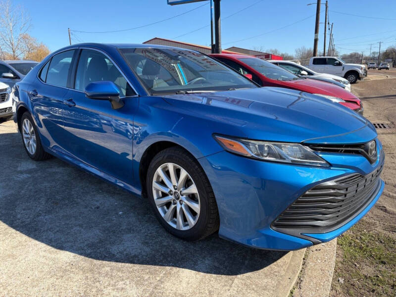 2019 Toyota Camry LE
