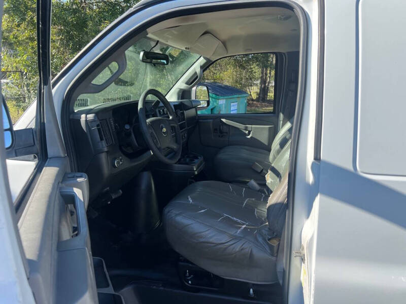 2017 Chevrolet Express 2500