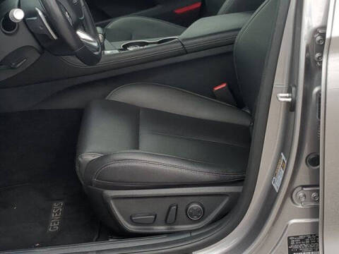 2025 Genesis G70