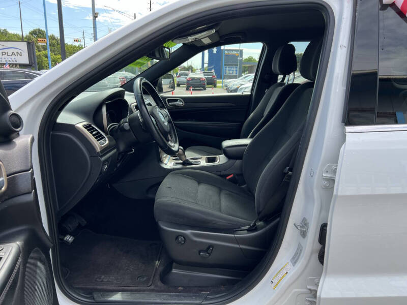 2016 Jeep Grand Cherokee Laredo E