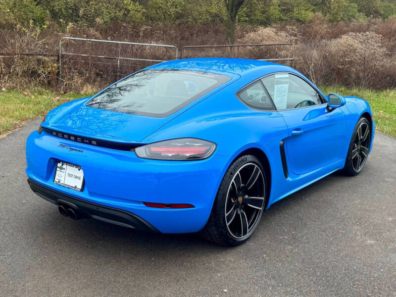 2025 Porsche 718 Cayman
