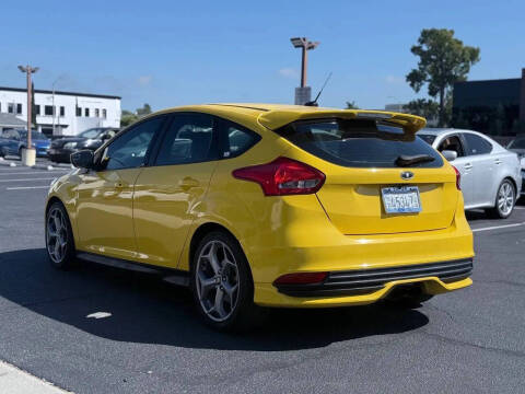 2017 Ford Focus ST