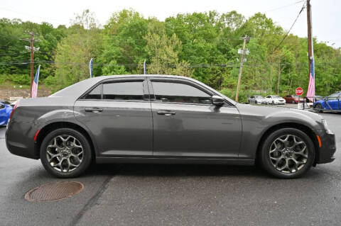 2017 Chrysler 300
