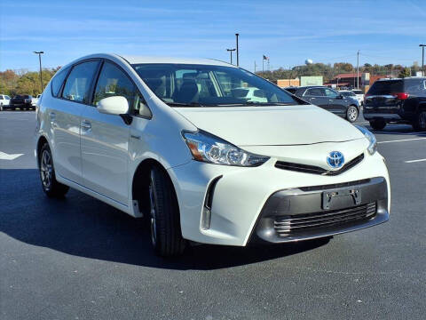 2017 Toyota Prius v Three