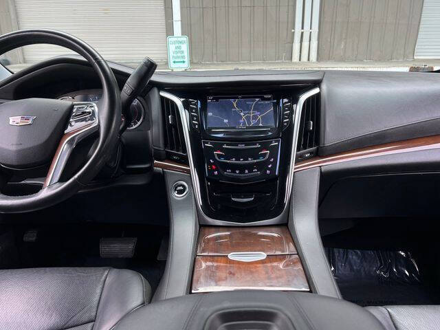 2020 Cadillac Escalade ESV Luxury