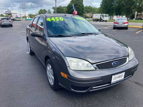2007 Ford Focus for sale at EXPRESS AUTO SALES in Midlothian VA