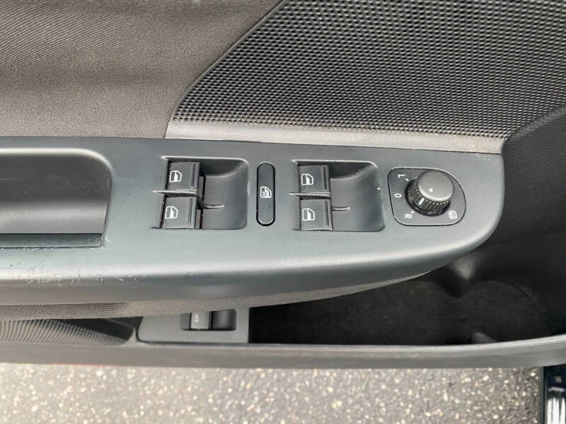 2012 Volkswagen Jetta SportWagen S PZEV