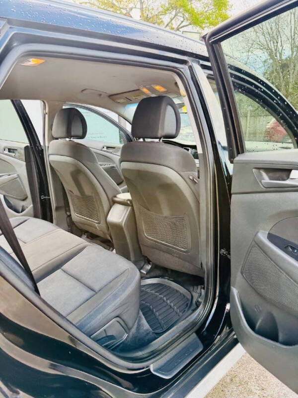 2017 Hyundai Tucson SE