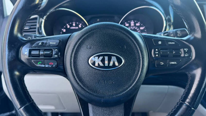 2016 Kia Sedona