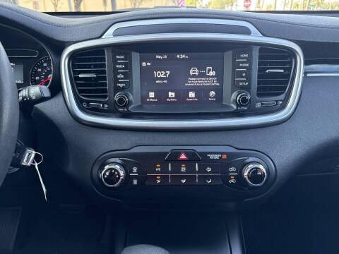 2019 Kia Sorento L