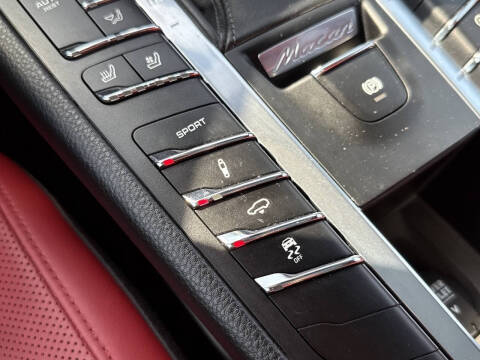 2016 Porsche Macan S