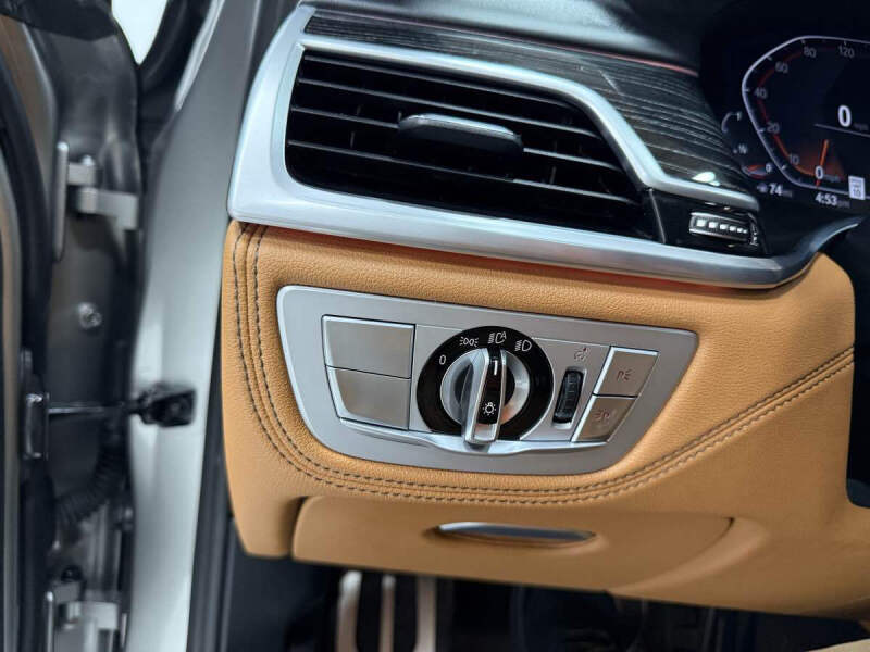 2021 BMW 7 Series 750i xDrive