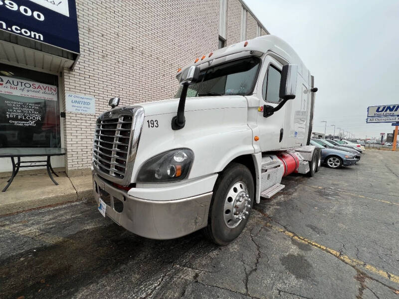 2015 Freightliner Cascadia for sale at AUTOSAVIN in Elmhurst IL
