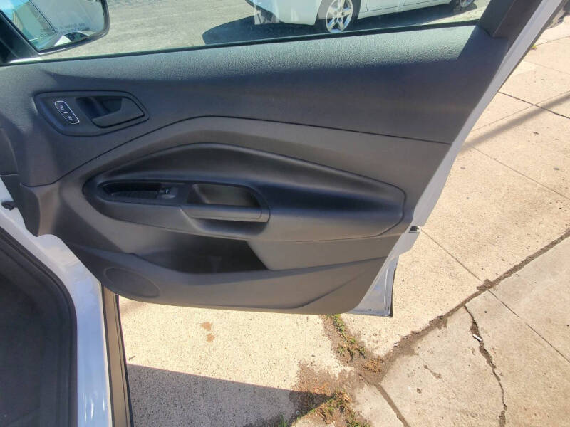 2019 Ford Escape S