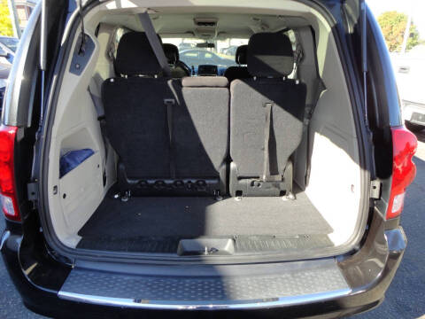 2016 Dodge Grand Caravan SXT Plus