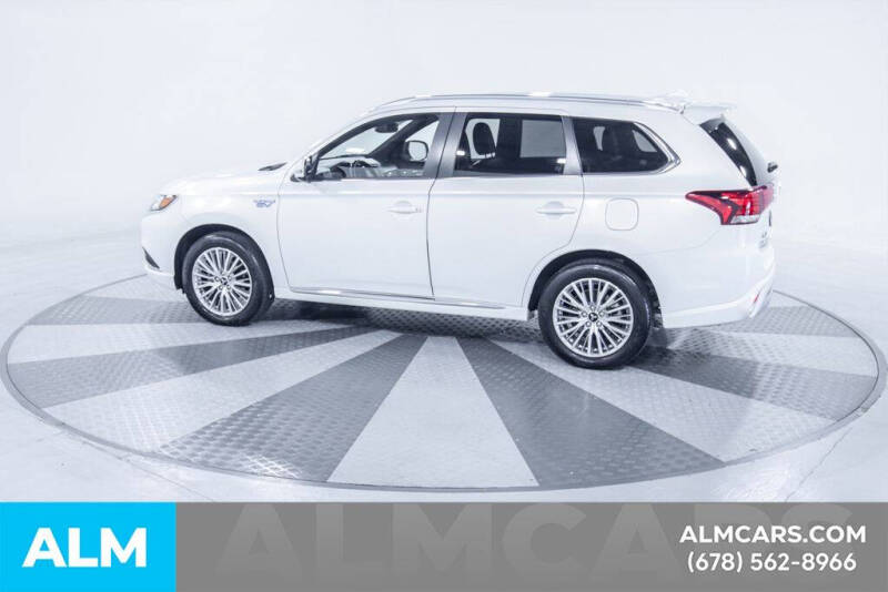 2022 Mitsubishi Outlander PHEV SEL