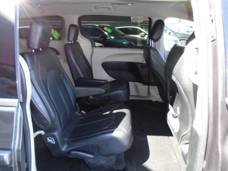 2018 Chrysler Pacifica Touring L