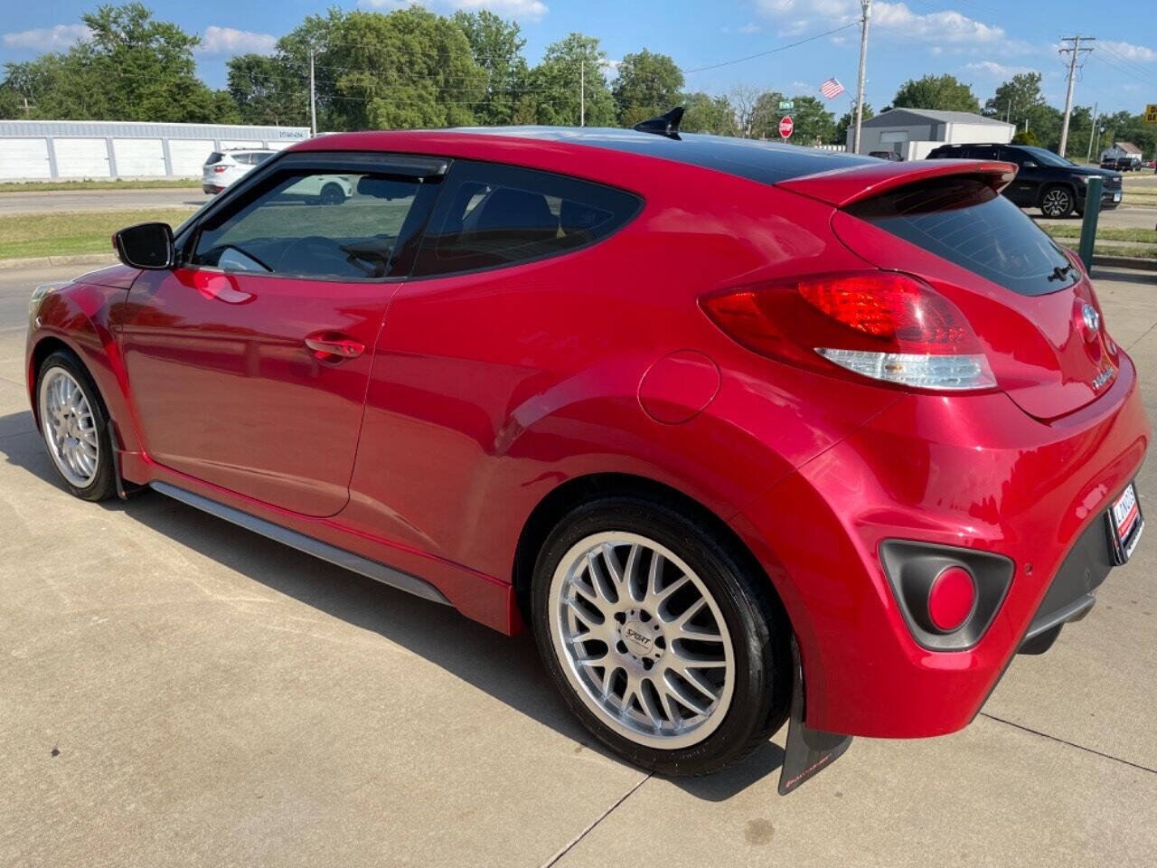 2013 Hyundai VELOSTER for sale at Illinois Auto Wholesalers in Tolono, IL