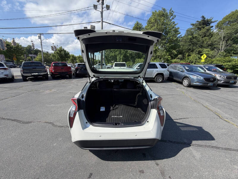 2018 Toyota Prius Three
