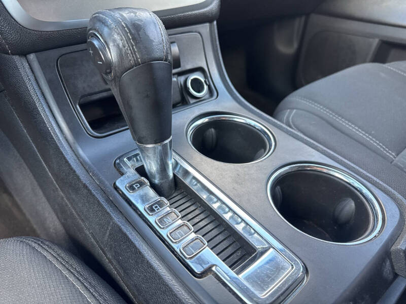 2016 GMC Acadia SLE-2