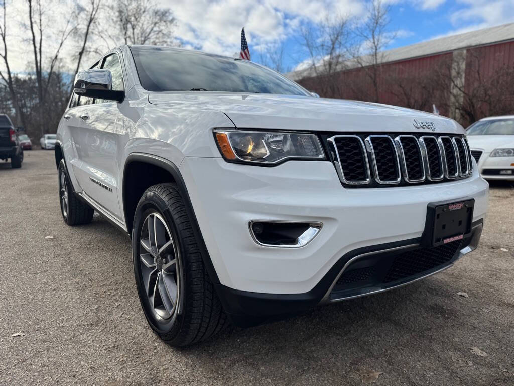 2020 Jeep Grand Cherokee for sale at Whi-Con Auto Brokers in Shakopee, MN