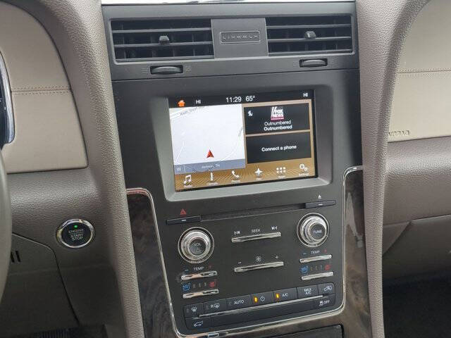 2017 Lincoln Navigator Select