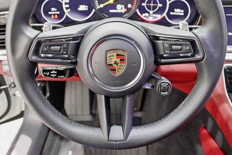 2022 Porsche Panamera