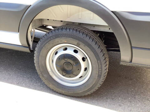 2025 Ford Transit 250