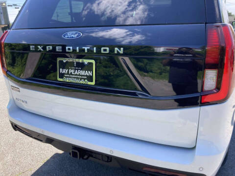 2025 Ford Expedition Active