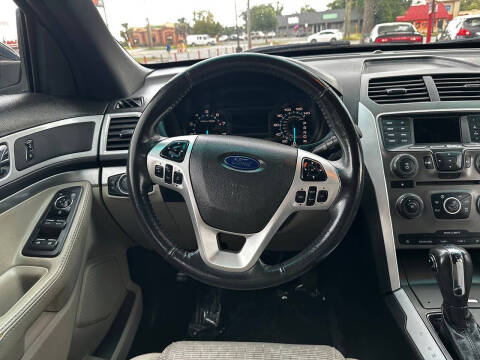 2011 Ford Explorer XLT