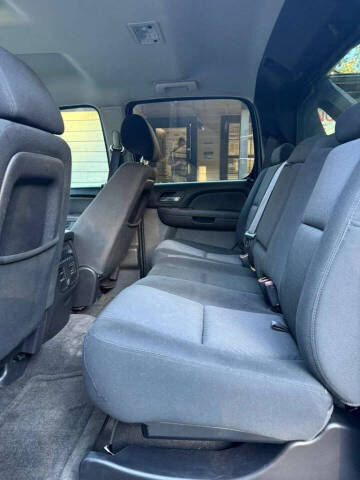 2012 Chevrolet Avalanche LS