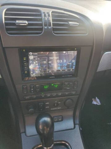 2004 Ford Thunderbird