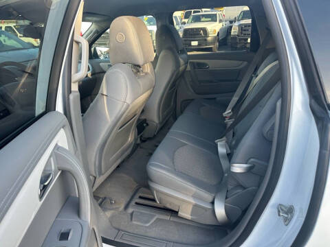 2017 Chevrolet Traverse LS