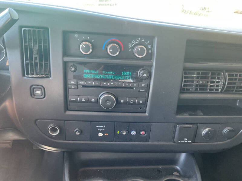2017 Chevrolet Express 2500