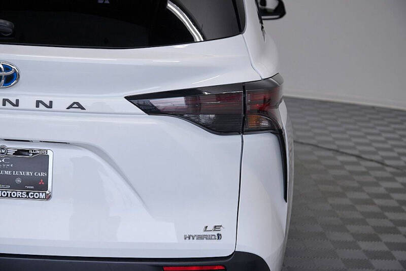 2024 Toyota Sienna LE 8-Passenger