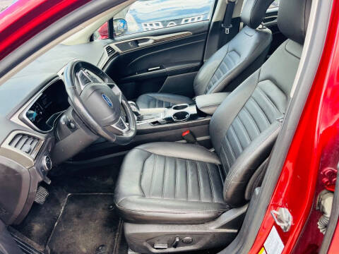 2013 Ford Fusion Hybrid SE