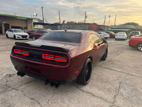 2017 Dodge Challenger SXT