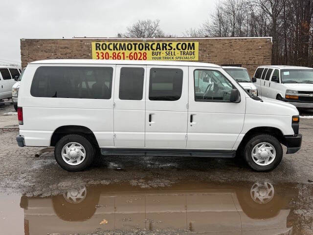 2013 Ford E-Series Econoline Wagon XL's photo